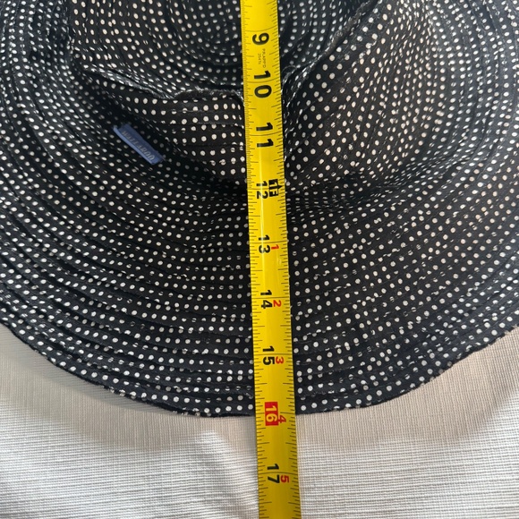 Wallaroo Scrunchie Black and White Women's Wide Brim Hat - Picture 9 of 9